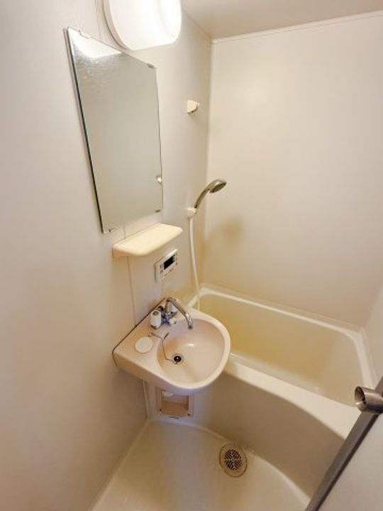 b’CASA水戸赤塚re-born B棟の風呂