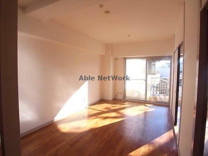 リトルシャトー3の居間