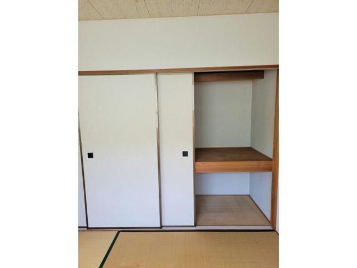 駅前ハイツの内装