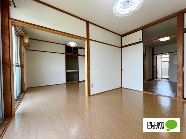 富士茜ハイツの内装