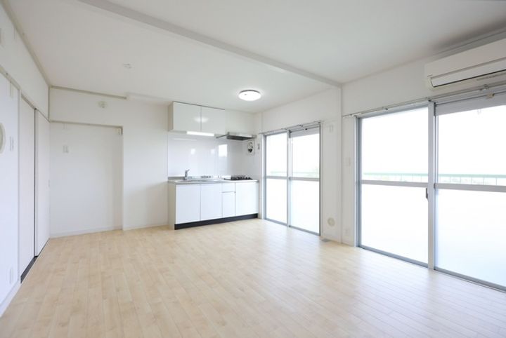 UR中山五月台の居間