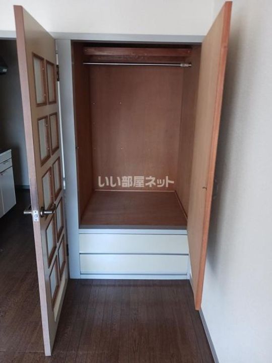 ロイヤル元町の内装