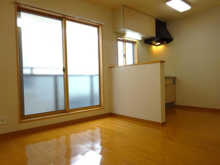 山形県山形市幸町(アパート)の賃貸物件の居間
