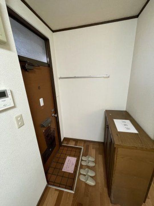 モンセジュールの玄関