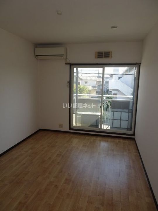 兵庫県加東市喜田2(アパート)の賃貸物件の居間