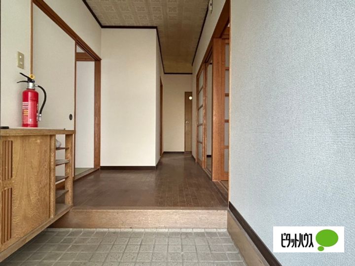 岩手県一関市萩荘字下モ下釜(一戸建)の賃貸物件の玄関