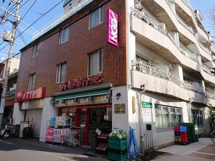 ベルブルージュの周辺