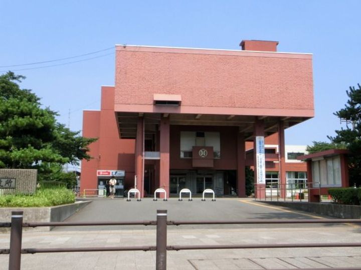 アムール千代田の周辺