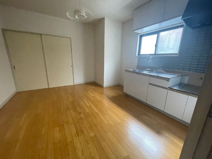 REI Courtの居間