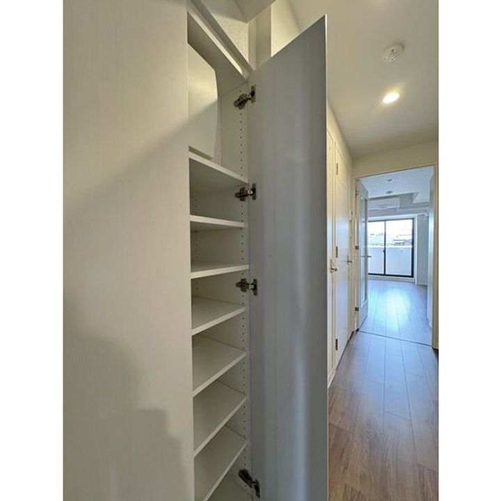 ラピスラズリ五橋の玄関