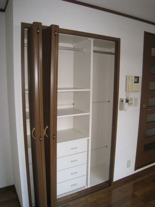 ラカーサ山科の内装