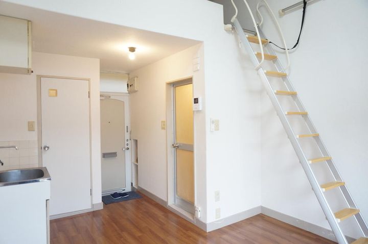 エクセル和白の居間