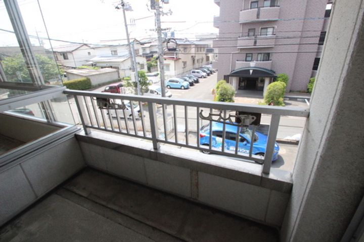 津江ビルの内装