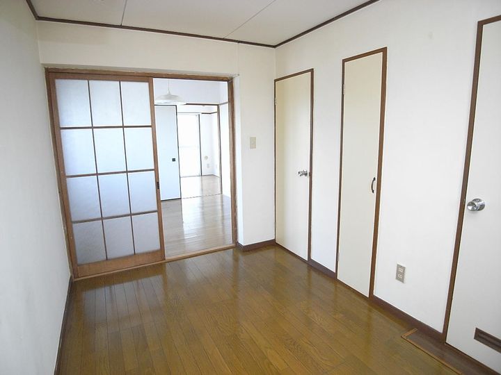 朝日コーポの居間