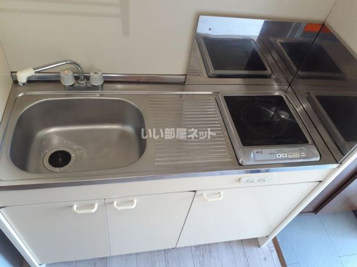 シューフルール IIのキッチン