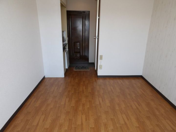 YOUハイム衣摺の内装