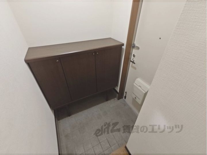 メディオAの玄関