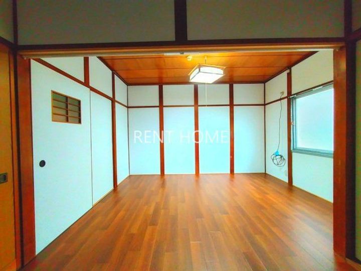 山本文化の内装