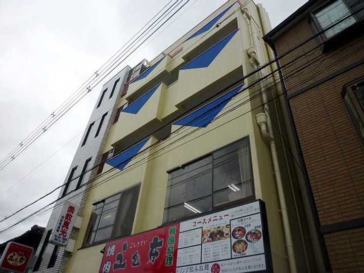 パークプラザビル池田の外観