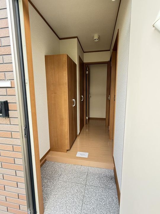 宮城県仙台市若林区かすみ町(アパート)の賃貸物件の玄関