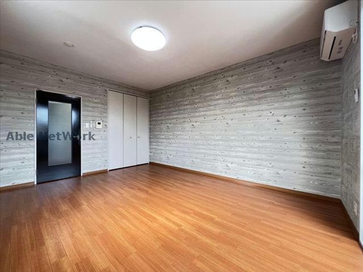 愛知県豊橋市つつじが丘2(アパート)の賃貸物件の居間