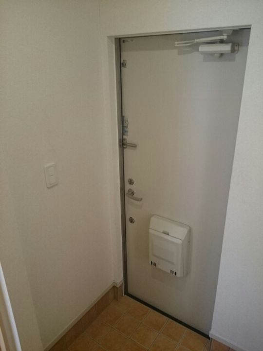 神奈川県横浜市旭区さちが丘(アパート)の賃貸物件の玄関