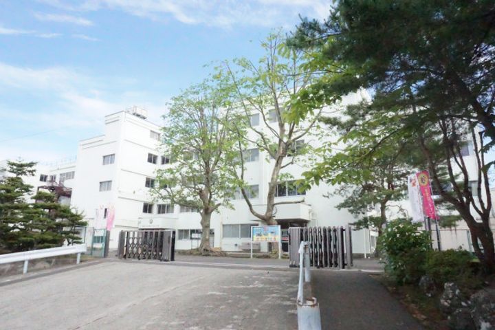 メゾン長命の周辺