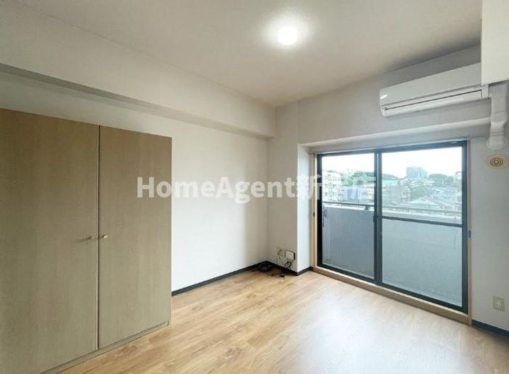 東京都港区三田4(マンション)の賃貸物件の居間