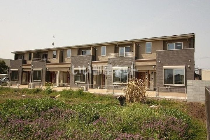 ソレアード カーサの外観