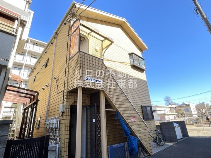 コーポフラワーの外観