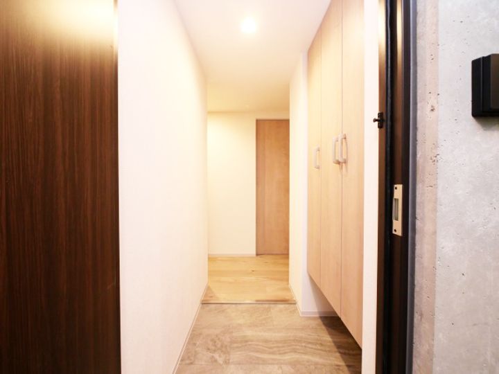 RESIDENCE SHINMEI 北円山の玄関