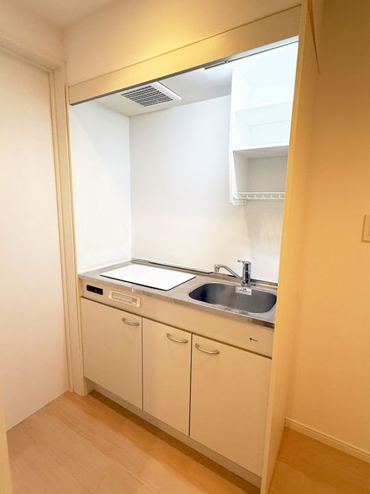 BELLA CASA蕨のキッチン