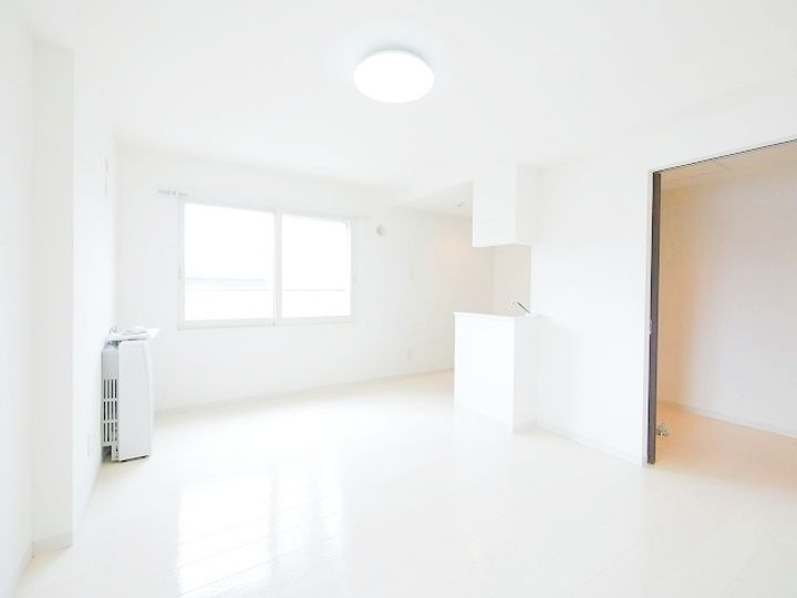 レジナス澄川の居間