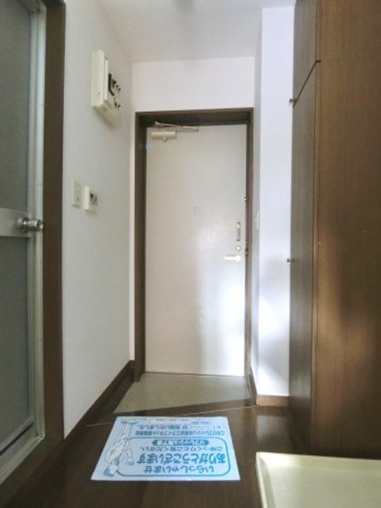 プレミール国立の玄関