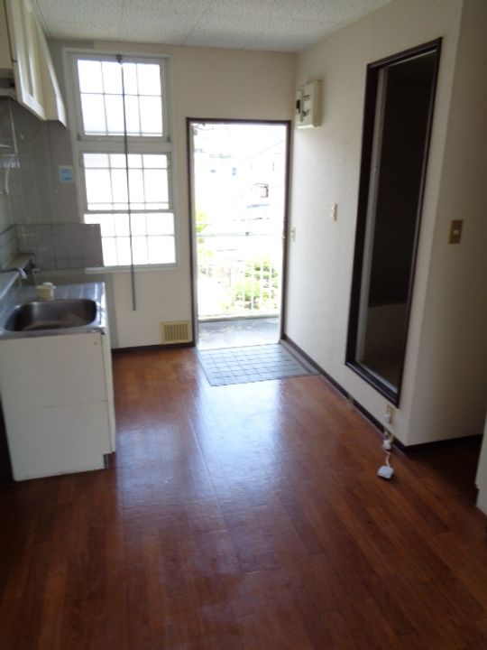 吉田ハイツの玄関