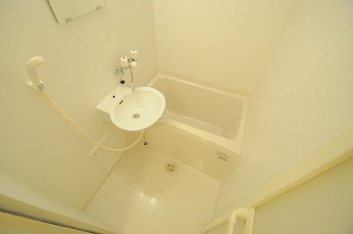 レオパレスプラムKの風呂