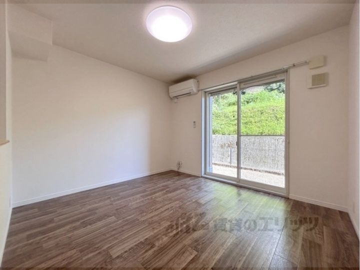 メゾン・ド・アンジュの居間