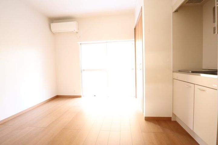 清水荘の居間