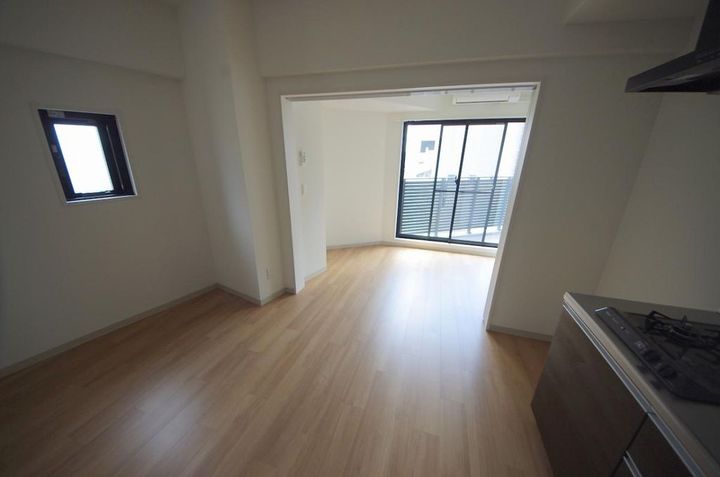 サンライズ都島の居間