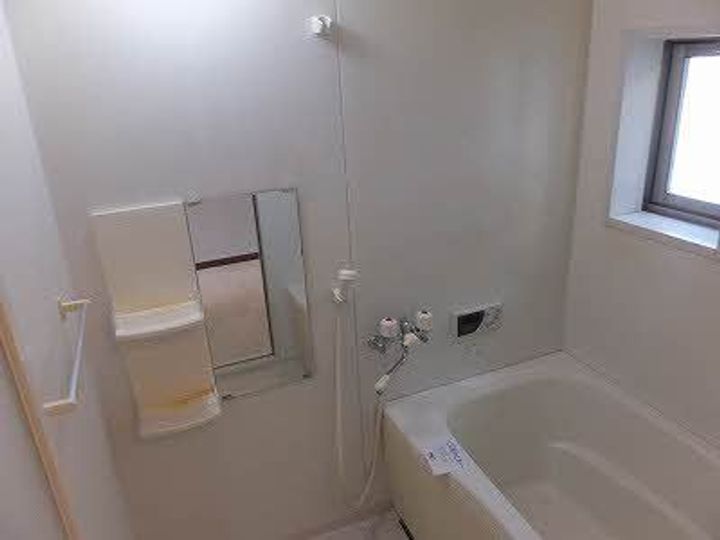 ジェネス八木 A棟の風呂