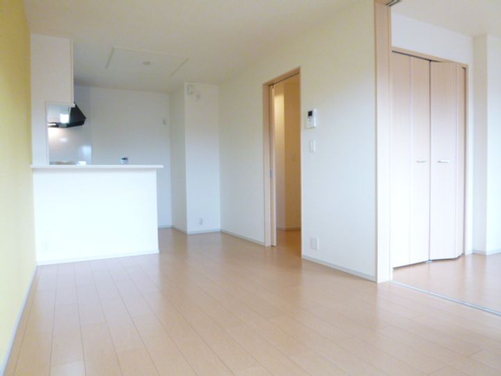 エレガンス松並の居間