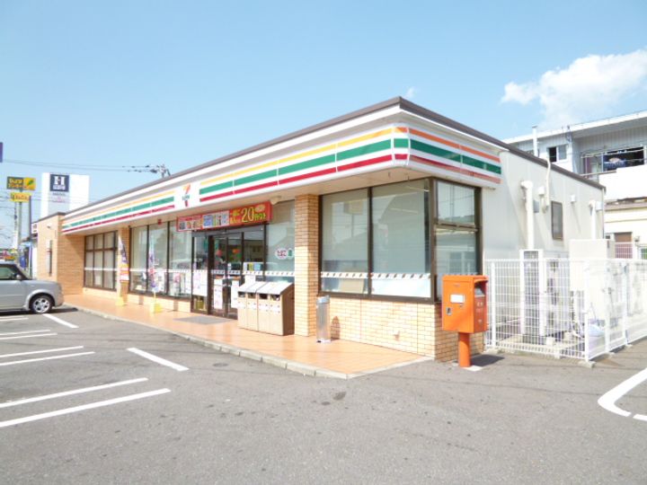 エレガンス松並の周辺