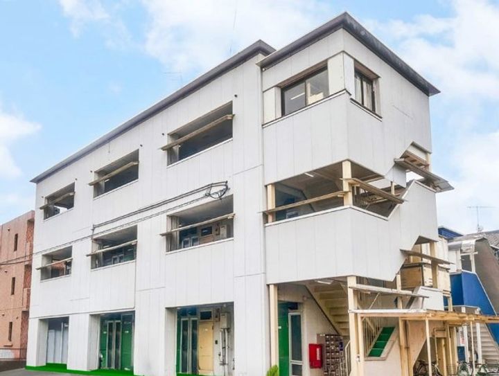 b’CASA深谷IIIre-bornの外観