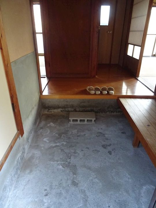 愛媛県新居浜市河内町(一戸建)の賃貸物件の玄関