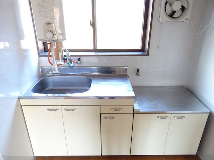 愛媛県新居浜市河内町(一戸建)の賃貸物件のキッチン