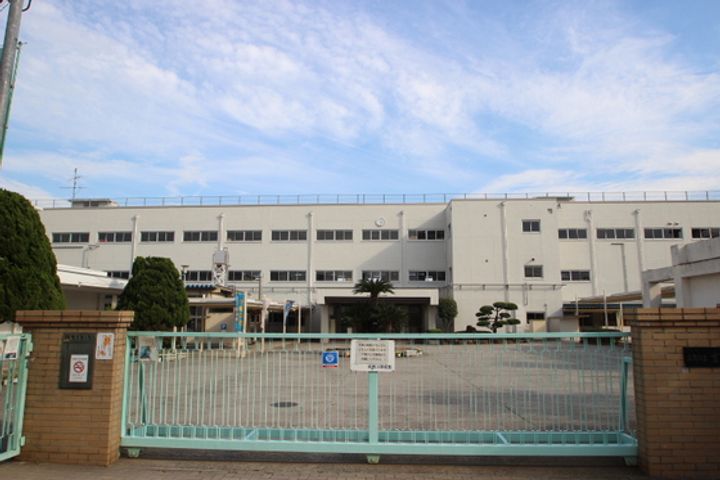 シェルーフ吉島の周辺