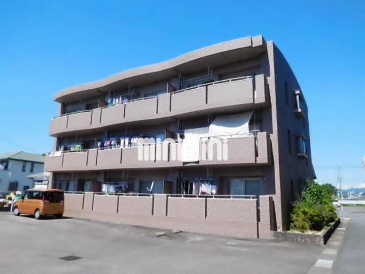 プレシャスコートの外観