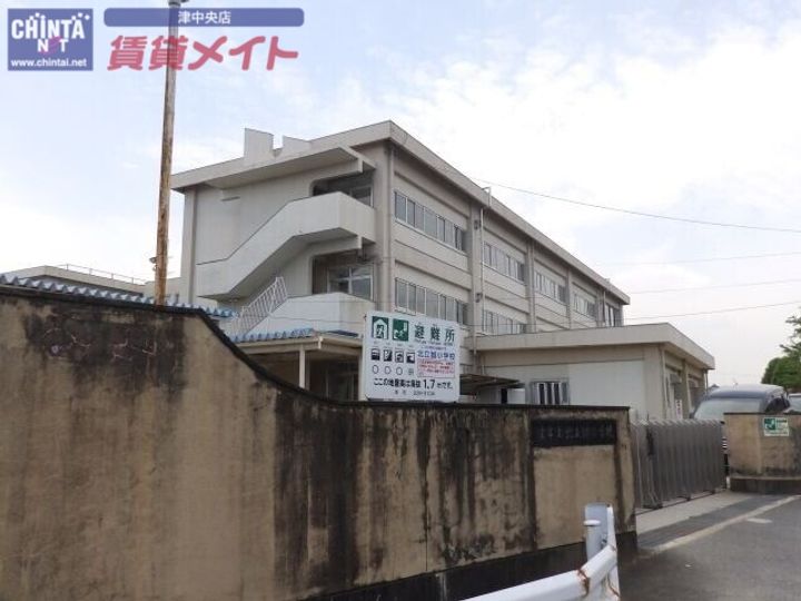 三重県津市上浜町2(一戸建)の賃貸物件の周辺