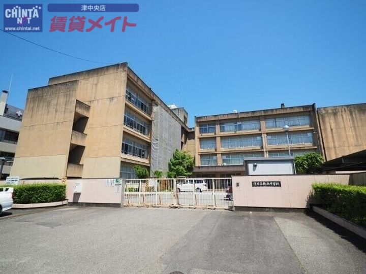 三重県津市上浜町2(一戸建)の賃貸物件の周辺