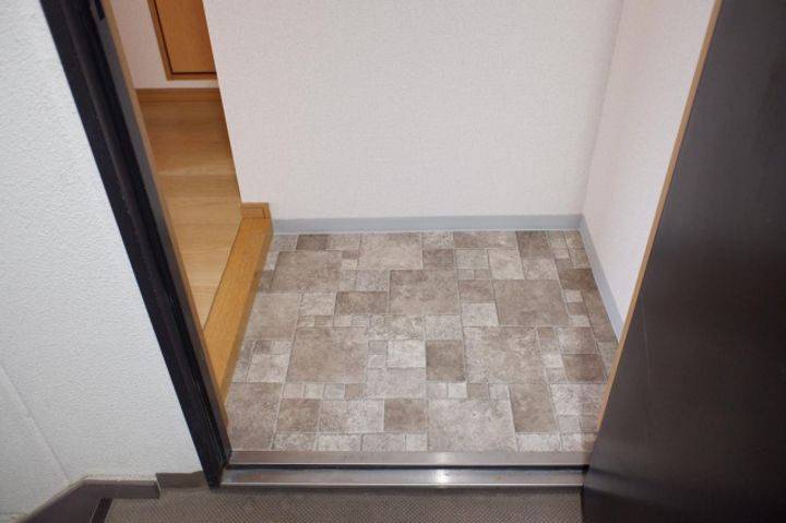 グレース観音寺の玄関